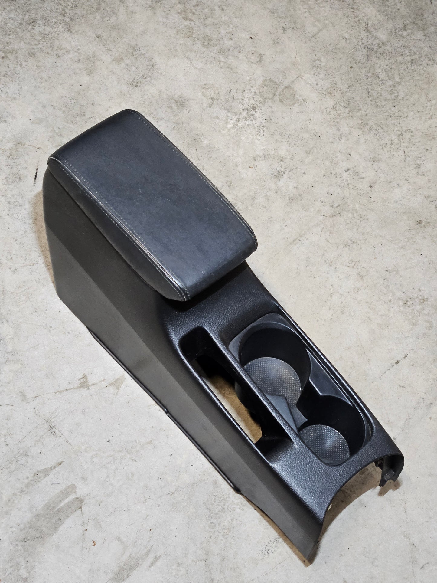 Evo 8-9 SSL Leather Center Console Arm Rest