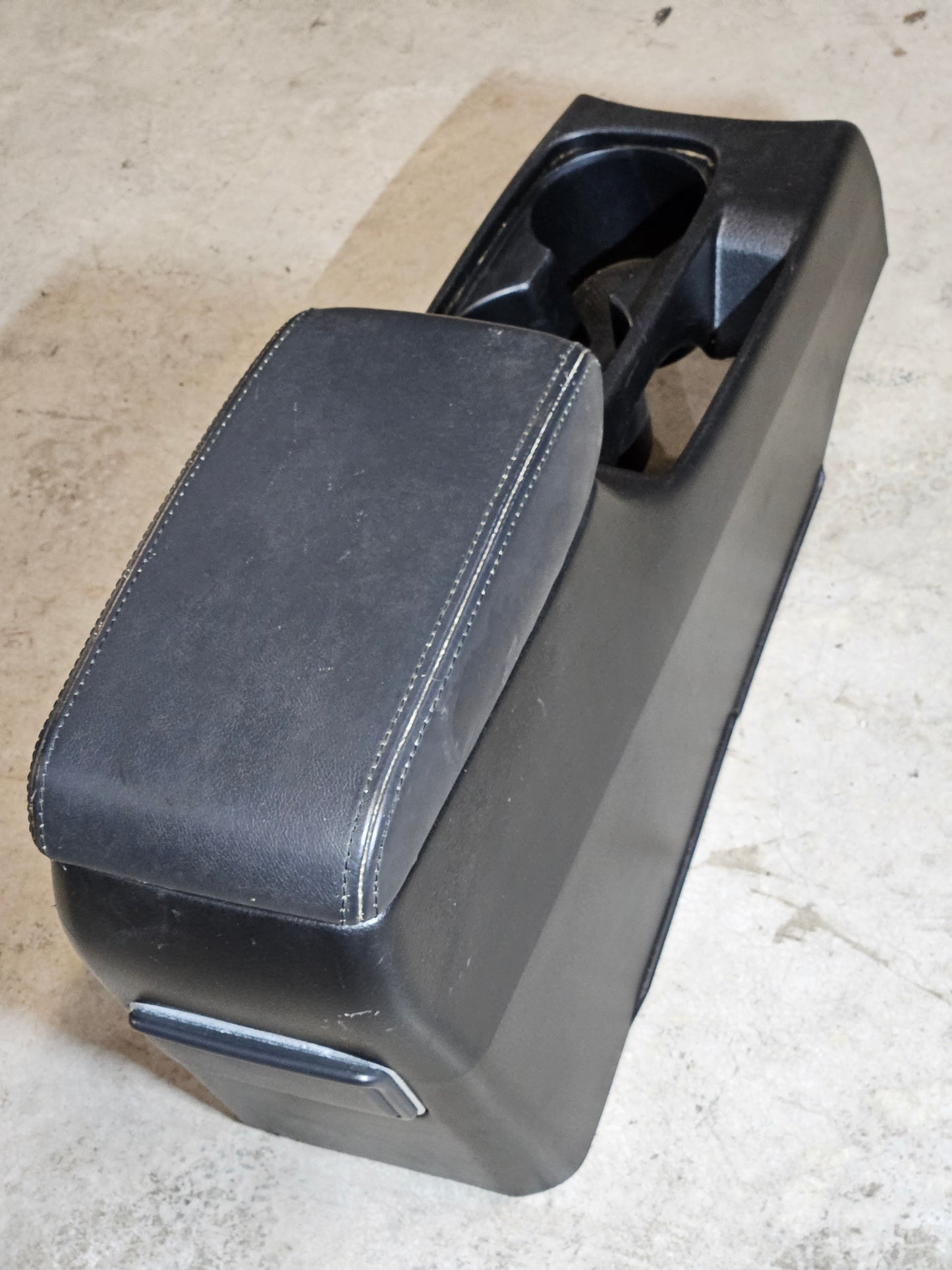 Evo 8-9 SSL Leather Center Console Arm Rest