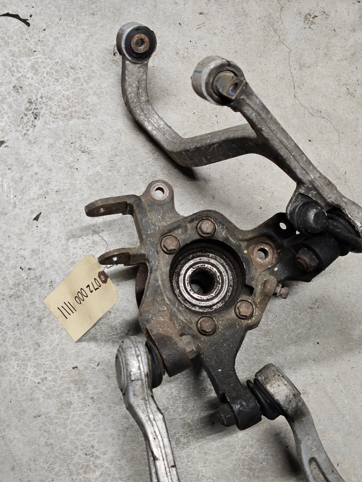 Rear Hubs & Control Arms w/ Bushings