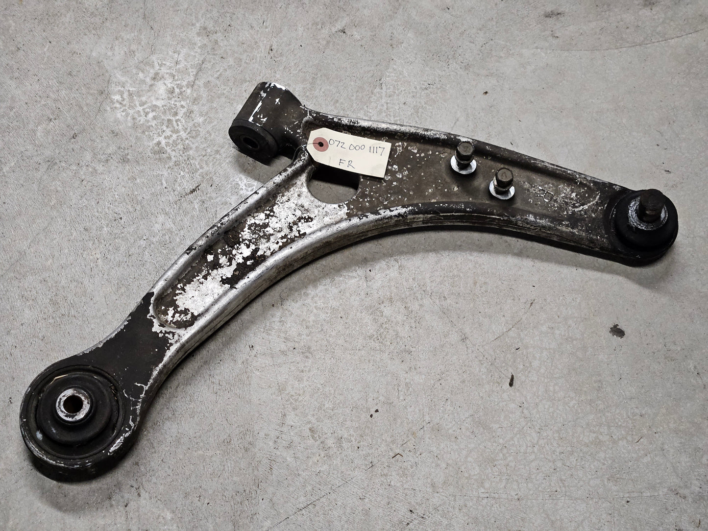 Evo Front Right Lower Control Arm - MR554814