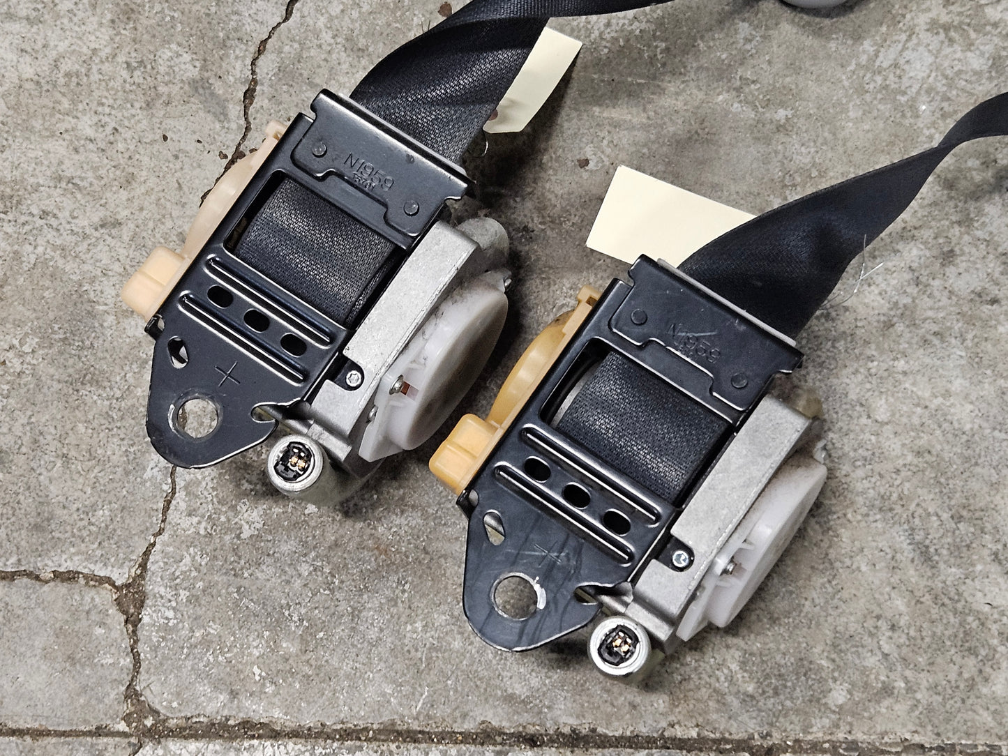 Evo 8-9 Front Left Driver Seat Belt