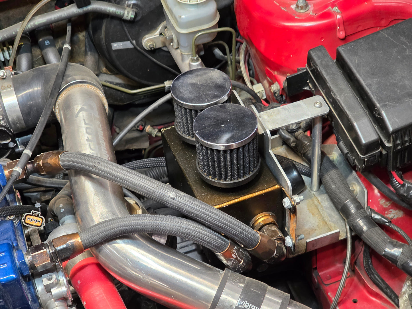 Evo 8-9 Oil Catch Can & Mini Battery Tray