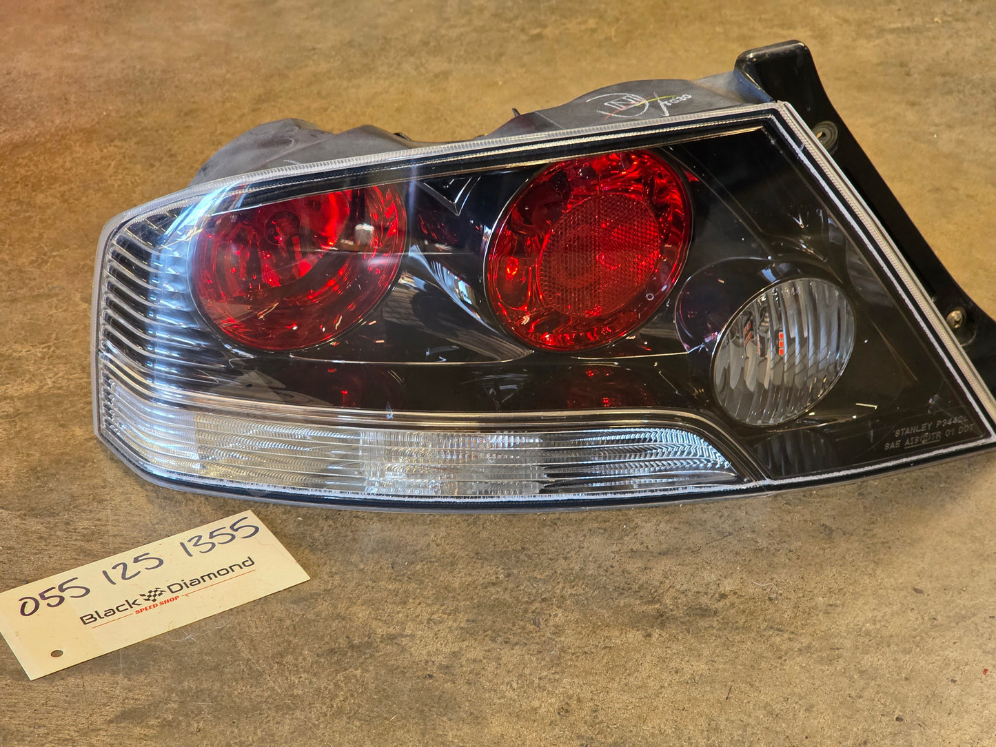 Evo 9 OEM USDM Tail Lights