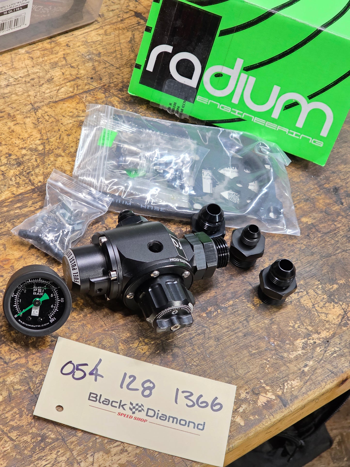 Radium Engineering FPR-D, Fuel Pressure Regulator/Damper NEW