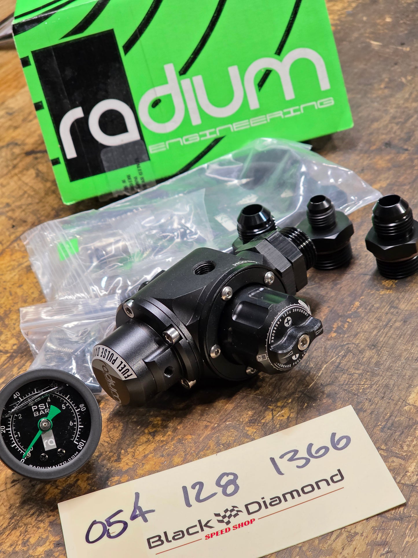 Radium Engineering FPR-D, Fuel Pressure Regulator/Damper NEW
