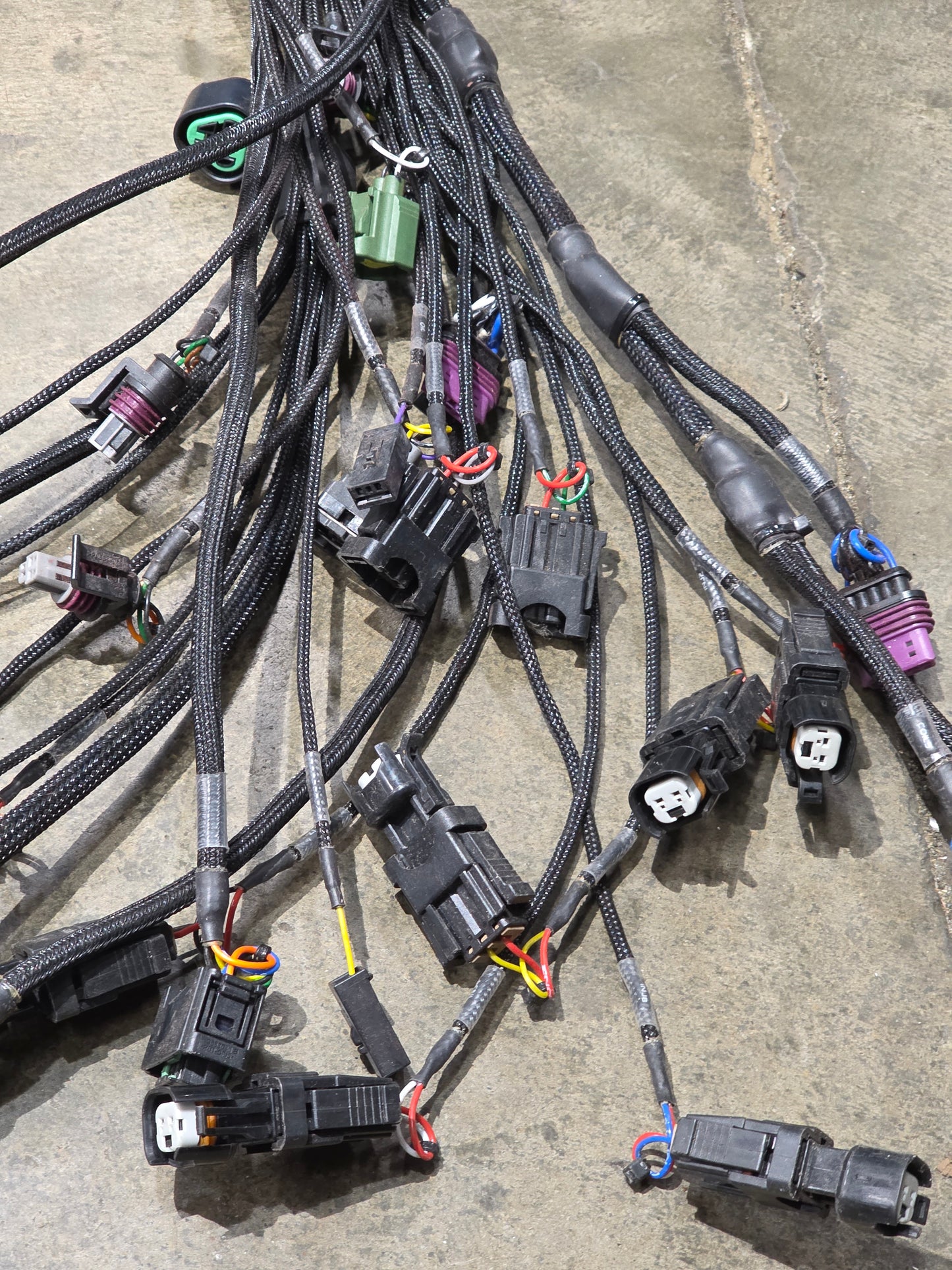 Evo 8/9 Motec M150, C127 Dash, Ohm Harness Super Pack -  NEW